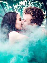 【接吻带来的５大好处】接吻不只是唇碰唇这麼简单♥